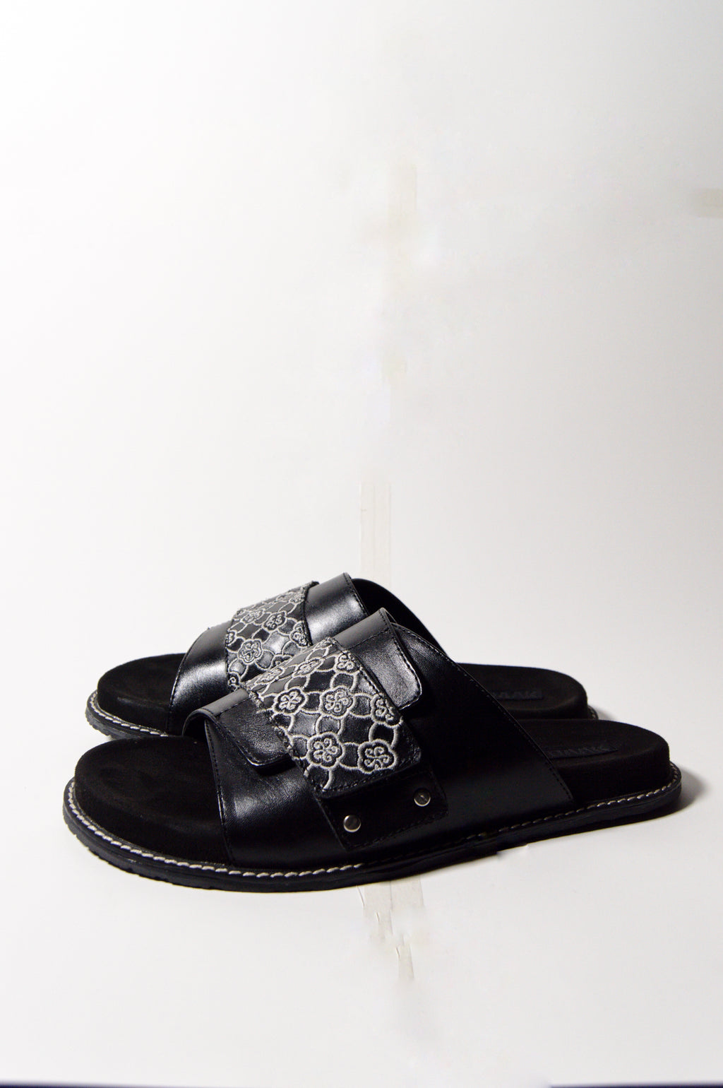 Haft - Black