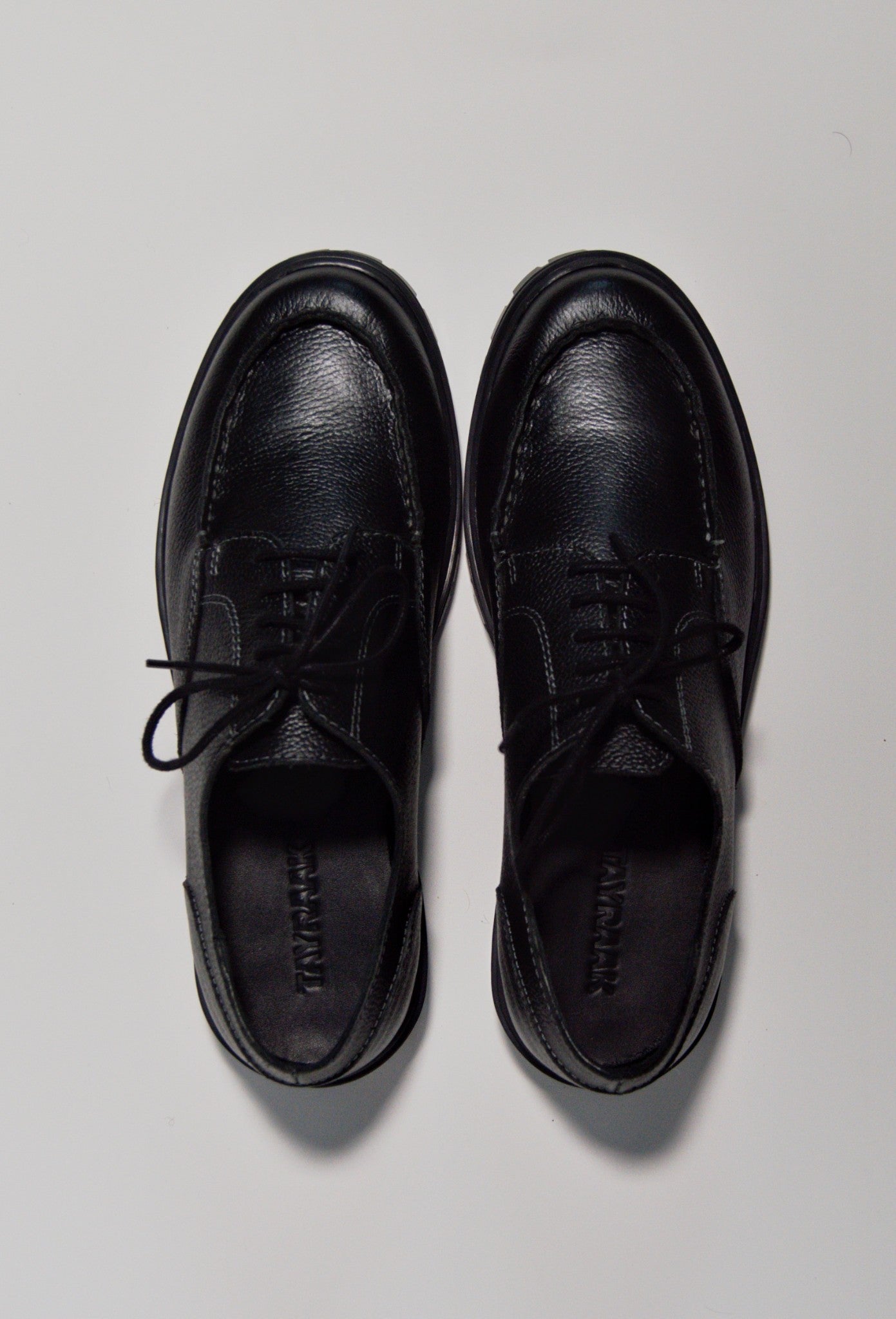 Hand-Stitched Derbyshire - Black