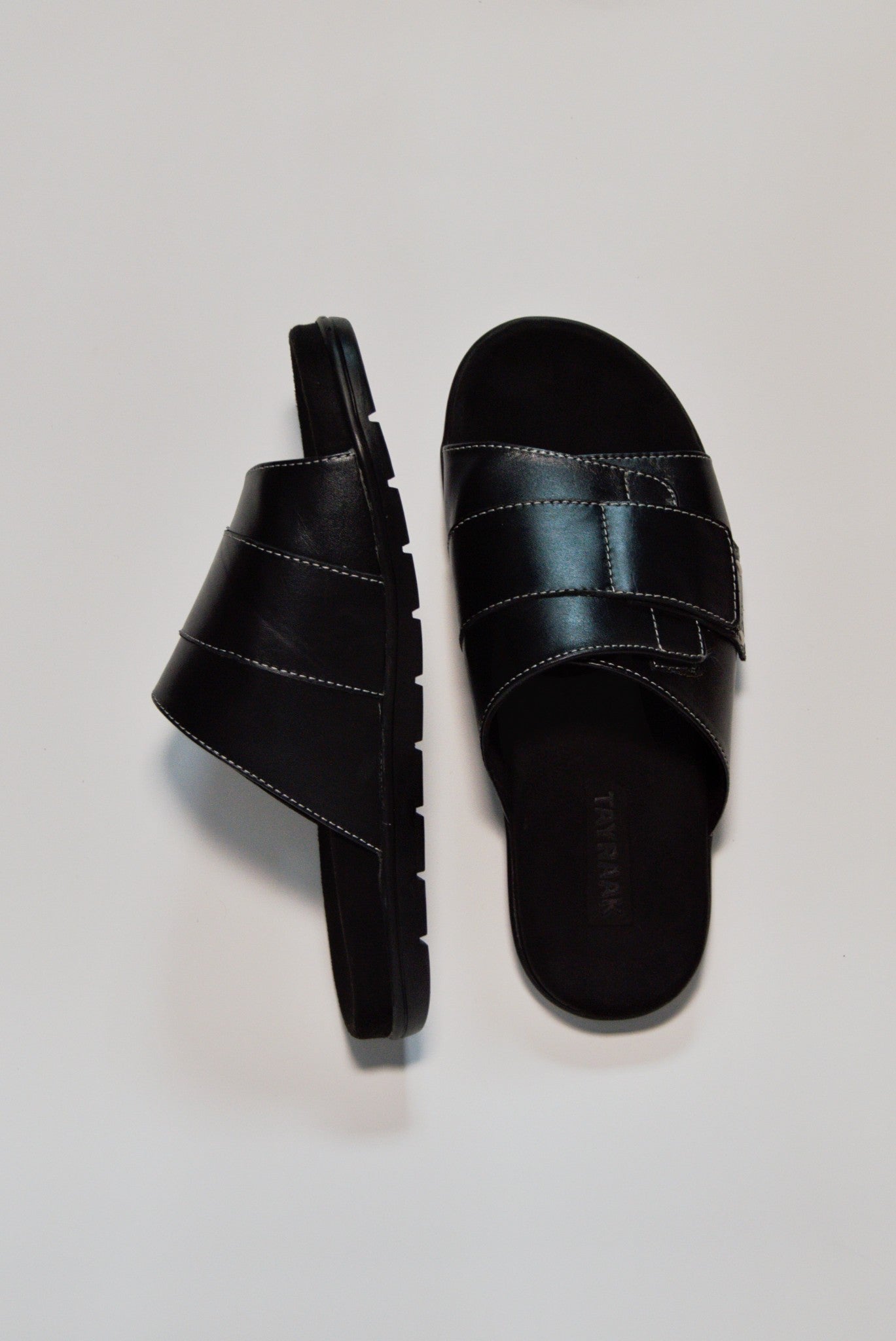 Single Strap Leather Sandal - Black